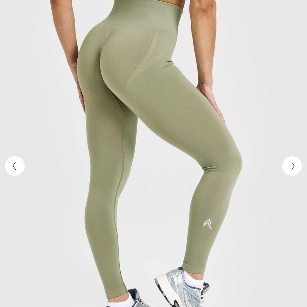 NWT Oner Active Effortless Leggings Deep Sage Green